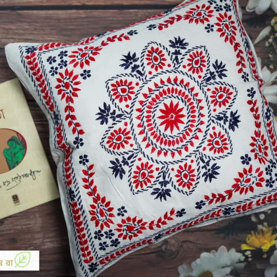 https://shoyombora.com/products/handicraft-cushion-cover-2